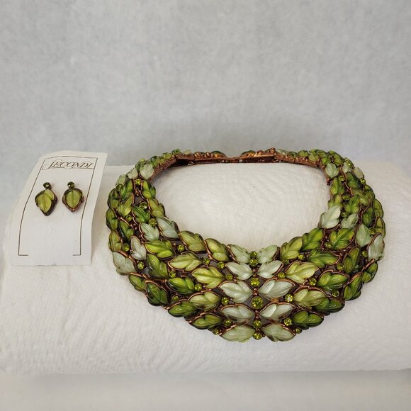 Vintage Copper Lucite Leaves Set Choker Necklace Post Earrings Green Rhinestone - Picture 3 of 16